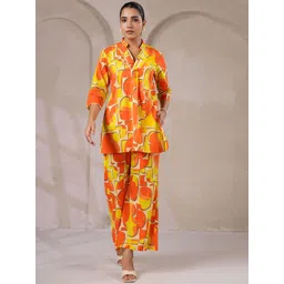 Ikk Kudi by Seerat Abstract Printed Pure Cotton Mandarin Collar Neck Top With Trousers-picture-22