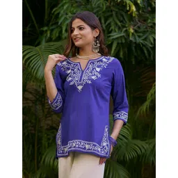 INAAYA JAIPUR Embroidered V-Neck Thread Work Pure Cotton Thread Work Kurti image 4