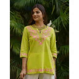 INAAYA JAIPUR Floral Embroidered V-Neck Thread Work Pure Cotton Thread Work Kurti-picture-12