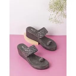 Inc 5 Embellished Party Wedge Sandals with Laser Cuts-picture-28