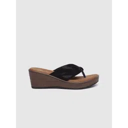 Inc 5 Women Metallic Print Wedge Sandals With Knot Detail image 3