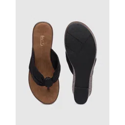 Inc 5 Women Metallic Print Wedge Sandals With Knot Detail image 4