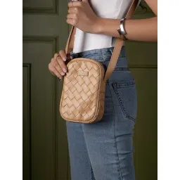 Inc.5 Beige Woven Medium Cross Body Bag-picture-27