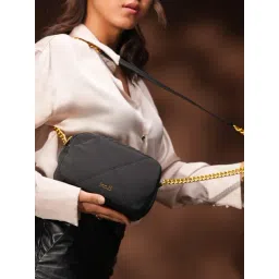 Inc.5 Black Textured Medium Cross Body Bag-picture-39