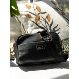 Inc.5 Black Textured Medium Cross Body Bag-picture-33