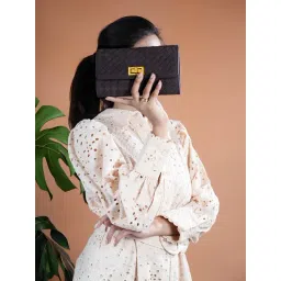 Inc.5 Black Woven Medium Clutch-picture-51