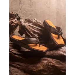 Inc.5 Women's Antique Gold Thong Sandals-picture-41