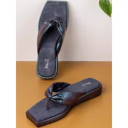 Inc.5 Women's Blue Thong Sandals image 1