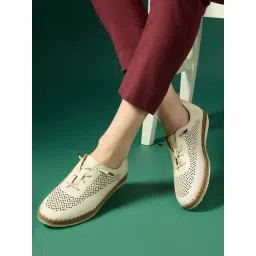 Inc.5 Women's Cream Casual Sneakers-picture-31