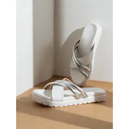 Inc.5 Women's White Cross Strap Sadals-picture-40