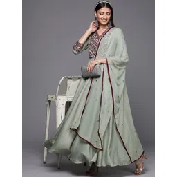 Inddus Women Green & Purple Ethnic Motifs Yoke Design Thread Work Anarkali Kurta-image-12