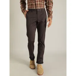 Indian Terrain Men Brooklyn Mid Rise Slim Fit Cotton Chinos Trousers-picture-17
