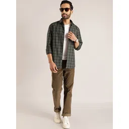 Indian Terrain Men Brooklyn Slim Fit Mid-Rise Pure Cotton Trousers image 5