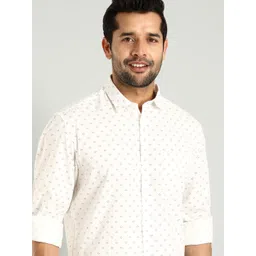 Indian Terrain Micro Ditsy Printed Classic Slim Fit Cotton Opaque Casual Shirt-picture-39