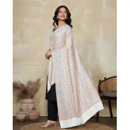 indie picks Graphic Viscose Stole-picture-39