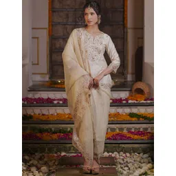 Indo Era Floral Embroidered Liva Kurta with Trousers & Dupatta-picture-32