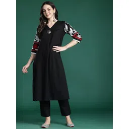 Indo Era Floral Embroidered Pure Cotton Kurta with Trousers-picture-33