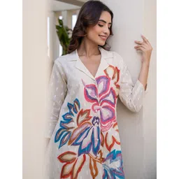 Indo Era Floral Printed Shirt Collar A-Line Pure Cotton Kurta With Trousers image 3