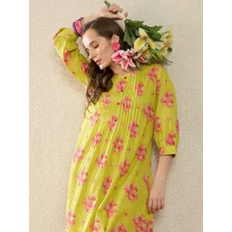 Indo Era Women Floral Printed Pleated Pure Cotton Kurta with Trousers-picture-28
