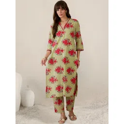 Indo Era Women Floral Printed Regular Pure Cotton Kurta with Trousers-picture-26