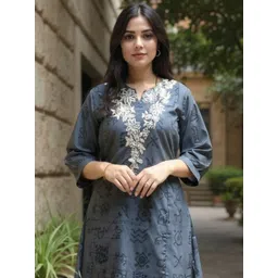 Indo Era Women Geometric Printed Kurta with Trousers-picture-25