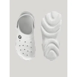 indus cloud PROUZ Women Beige Flip Flops image 4