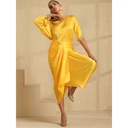 indy Raaga Embellished Draped Top With Skirt Co-Ords-picture-30