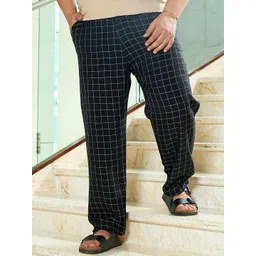 Instafab Plus Men Checked Comfort Mid Rise Relexed Fit Regular Trousers-picture-39