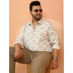 Instafab Plus Men Comfort Relaxed Fit Geometric Printed Spread Collar Casual Shirt-picture-33