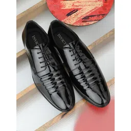 INVICTUS Men Black Solid Faux Leather Formal Shoes-picture-12