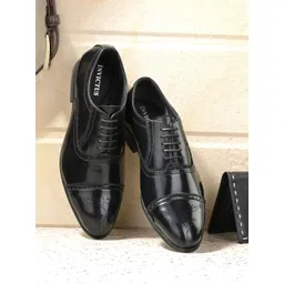 INVICTUS Men Black Solid Formal Brogues-picture-23
