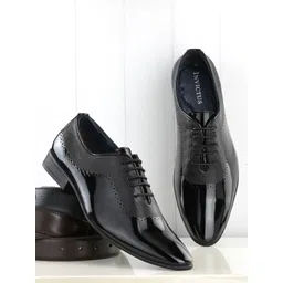 INVICTUS Men Black Solid Formal Oxfords-picture-26