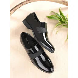 INVICTUS Men Black Solid Synthetic Leather Formal Slip-on Shoes-picture-17