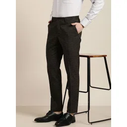 INVICTUS Men Checked Slim Fit Mid-Rise Formal Trousers-picture-36
