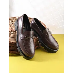INVICTUS Men Colourblocked PU Loafers-picture-33