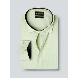 INVICTUS Men Easy Care Green Solid Slim Fit Sustainable Formal Shirt-picture-16