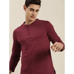 INVICTUS Men Maroon Solid Pure Cotton Henley Neck Pure Cotton T-shirt-picture-16