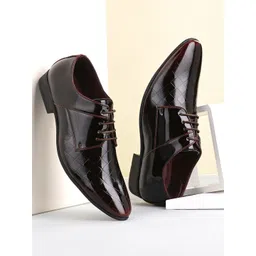 INVICTUS Men Red Textured Formal Derbys-picture-20