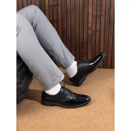 INVICTUS Men Round Toe Formal Derby-picture-36