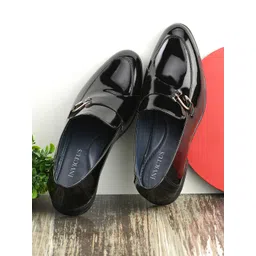 INVICTUS Men Round Toe Lightweight Loafers-picture-17