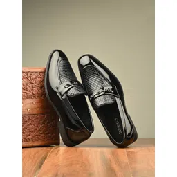 INVICTUS Men Textured Formal Loafers-picture-37