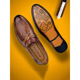 INVICTUS Men Textured Pointed Toe Formal Loafers-picture-40