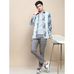 INVICTUS Slim Fit Abstract Printed Cotton Casual Shirt-picture-17