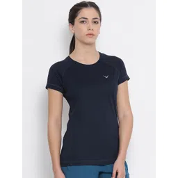 Invincible Women Gym Tee-picture-21