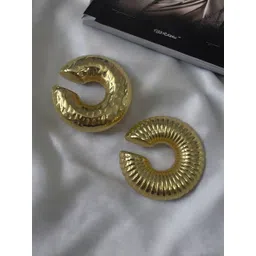 ISHKAARA Gold-Plated Contemporary Ear Cuff-picture-35