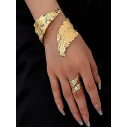 ISHKAARA Women Gold-Plated Cuff Bracelet-picture-30