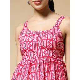 Istyle Can Women Batik Printed Scoop Neck Cotton Peplum Top image 2