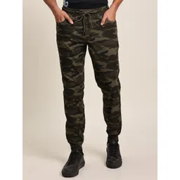 IVOC Men Olive Green Camouflage Printed Slim Fit Joggers Trousers-picture-39