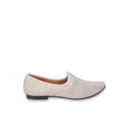 J. Fontini by Mochi Men's Off White Casual Juttis-picture-29