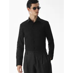 Jack & Jones Abstract Printed Spread Collar Slim Fit Casual Shirt-picture-18